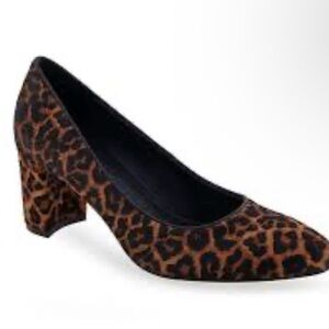 Aerosols Leopard Print Mid Heel Pump - Size 7.5
